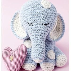 Ansichtkaart blauw gehaakt olifantje