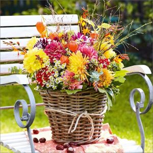 Dubbele kaart met een mand met bloemen