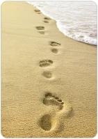 Ansichtkaart - Voetstappen in het zand